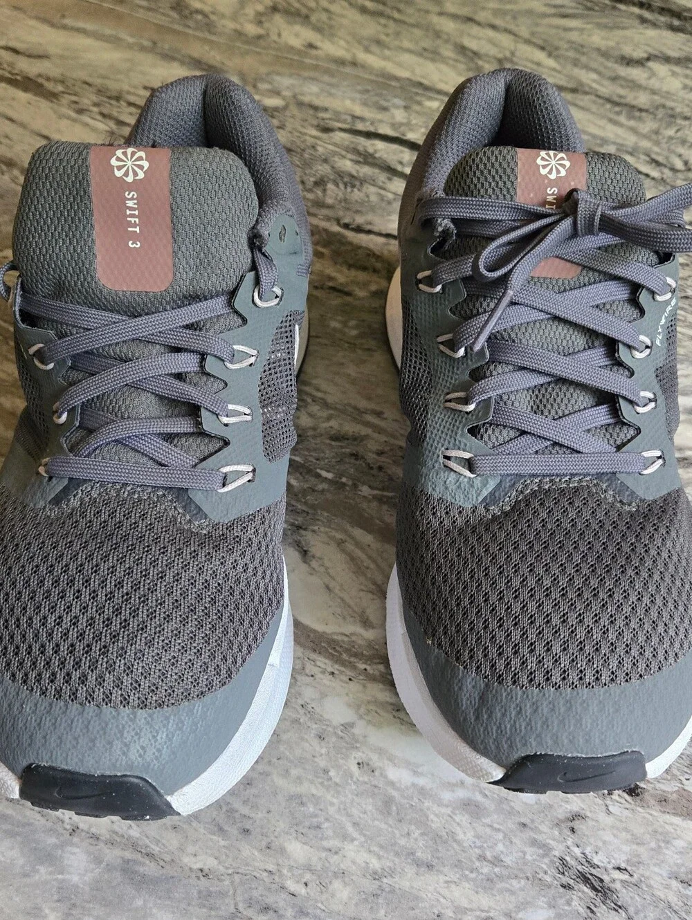 Nike Women's Run Swift 3 Gray And Pink Sneakers Size 6.5 - Picture 6 of 10